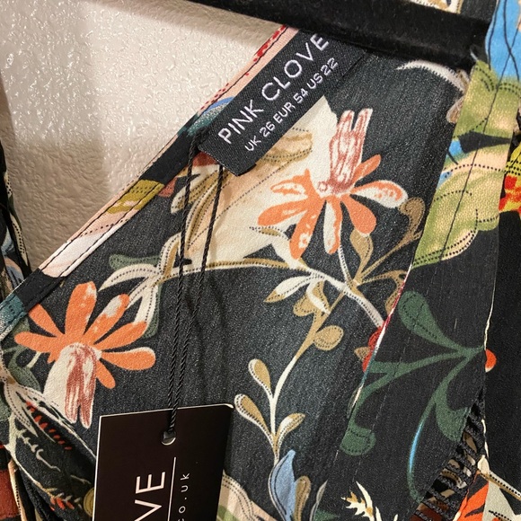 Floral Pink Clove Wrap Dress- US 22 NWT runs small - Picture 4 of 4